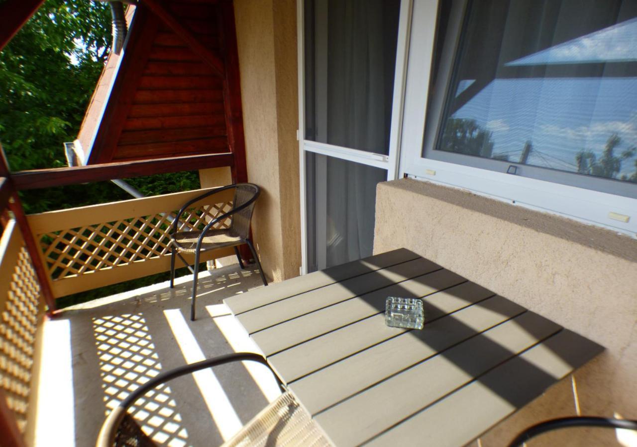 Vitorlás Apartmanház Siófok Exterior foto