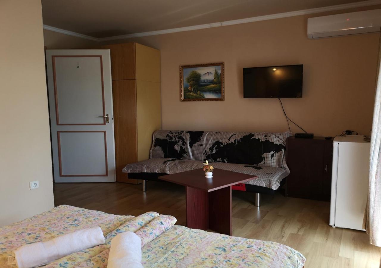 Vitorlás Apartmanház Siófok Exterior foto